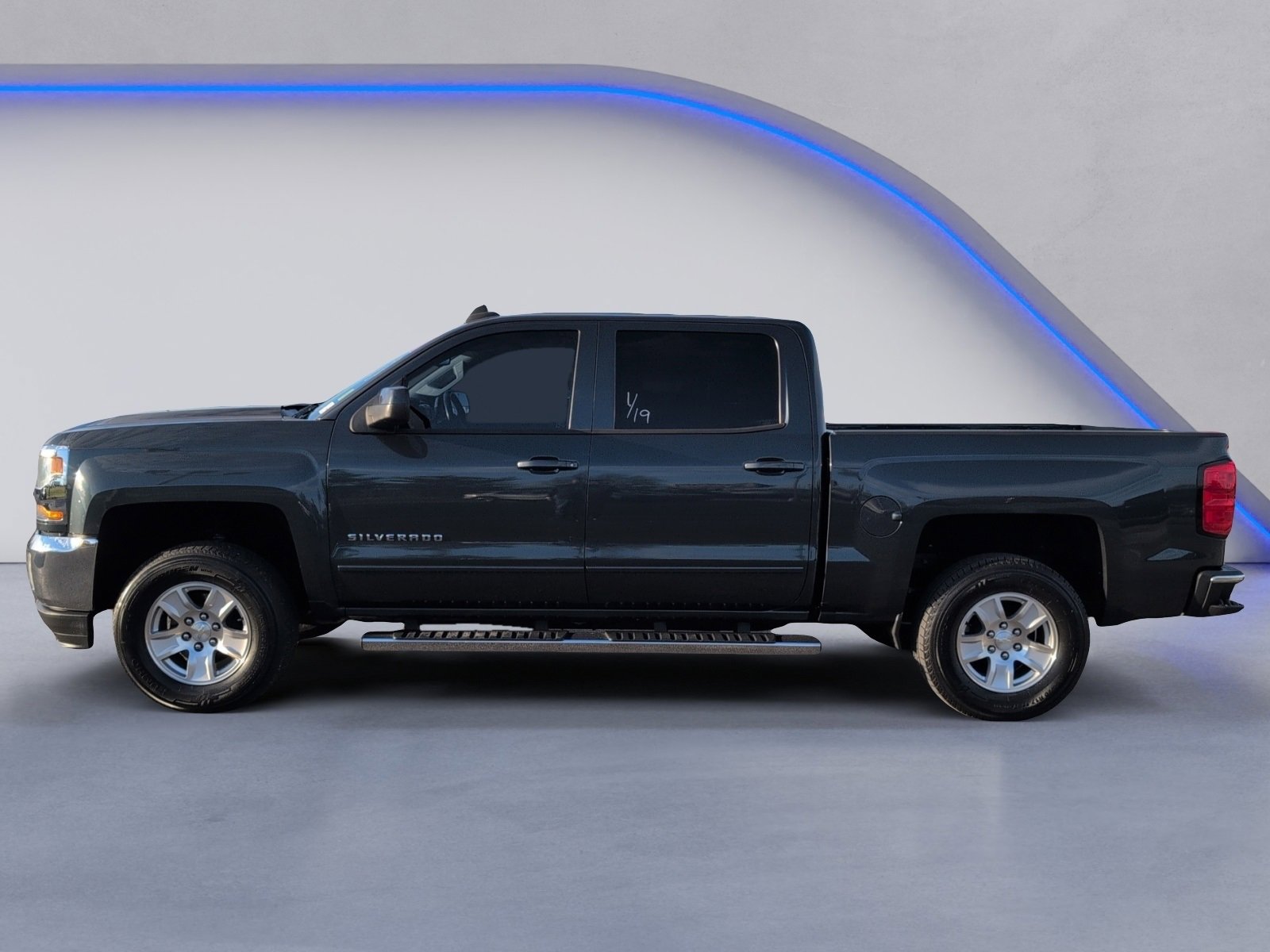 Used 2018 Chevrolet Silverado 1500 LT w/ All Star Edition image 5