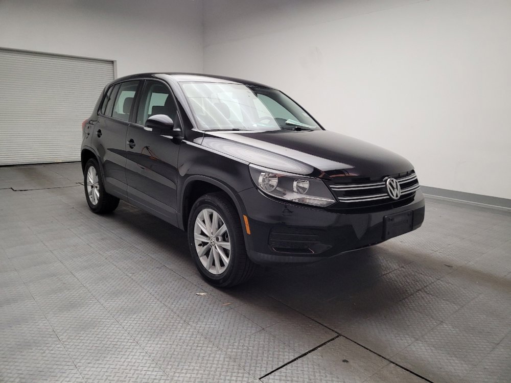 Used 2017 Volkswagen Tiguan Limited w/ Alloy Wheels Package image 13