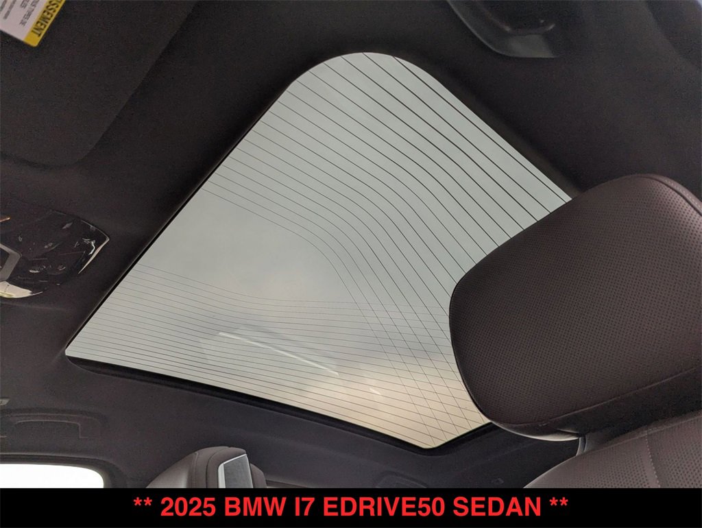 New 2025 BMW i7 eDrive50 w/ M Sport Package image 14