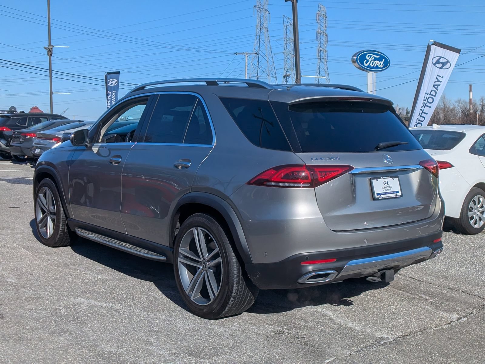 Used 2021 Mercedes-Benz GLE 350 w/ Premium Package image 3