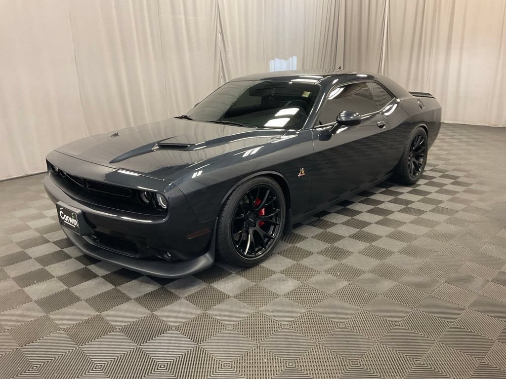Used 2016 Dodge Challenger R/T Scat Pack w/ Leather Interior Group RWD image 10