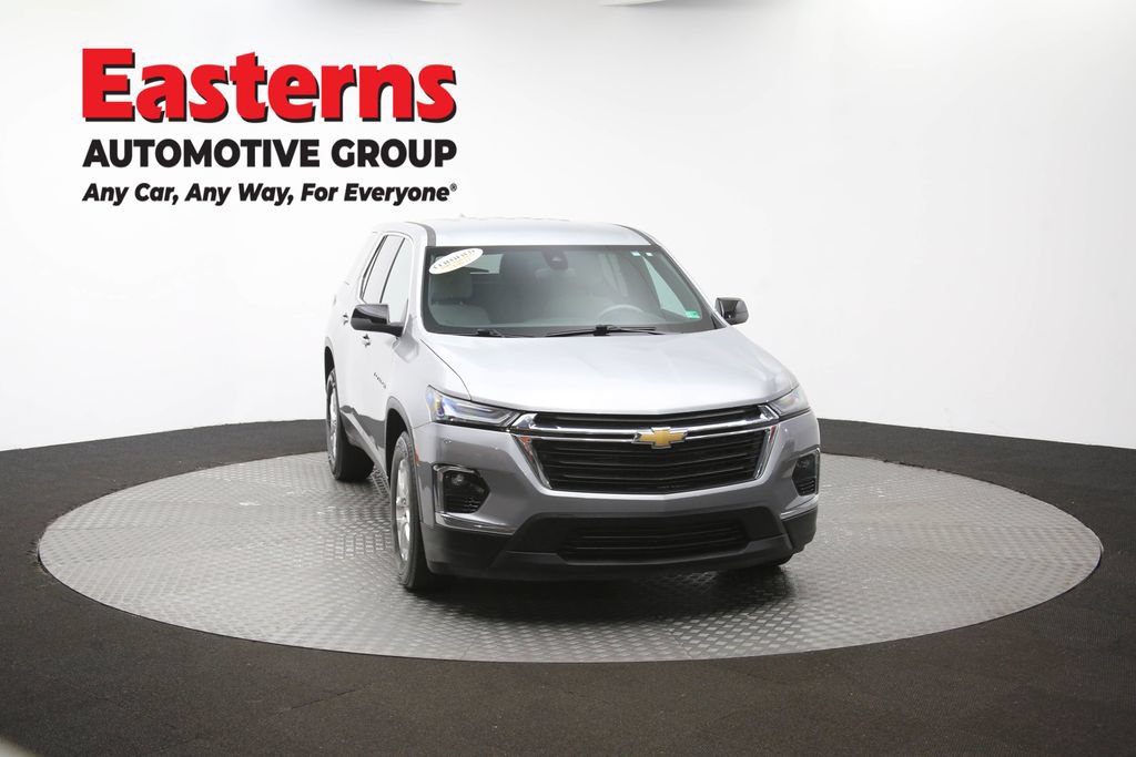 Used 2023 Chevrolet Traverse LS FWD image 50