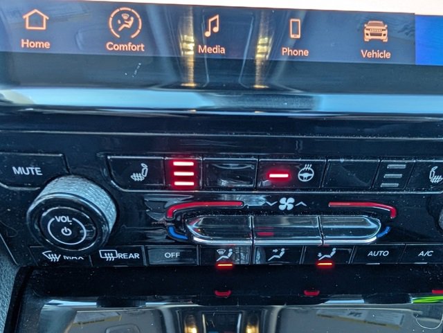 Used 2022 Jeep Grand Cherokee L Limited w/ Trailer Tow Group (B) image 16