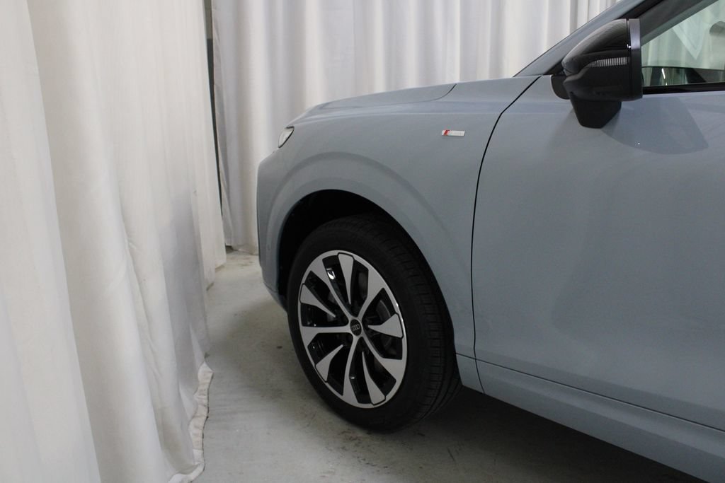 New 2026 Audi Q3 quattro 2.0T AWD/4WD image 30