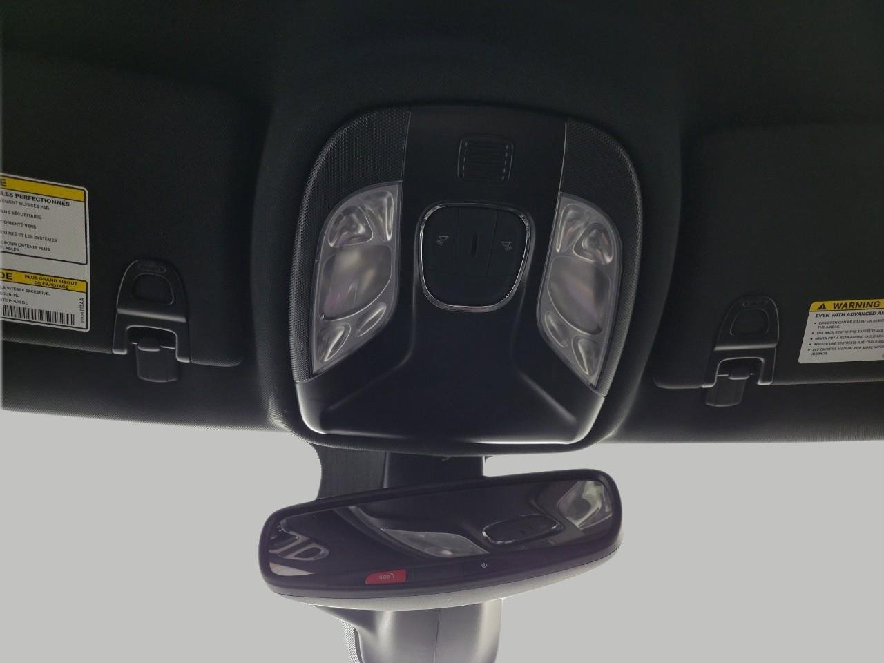 Used 2025 Jeep Compass Trailhawk AWD/4WD image 18