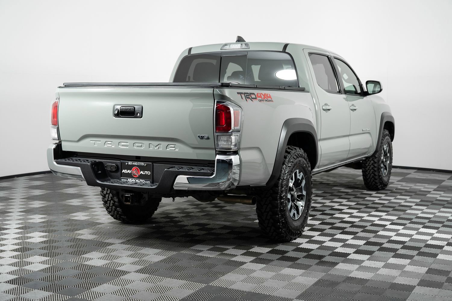 Used 2023 Toyota Tacoma TRD Off-Road image 7