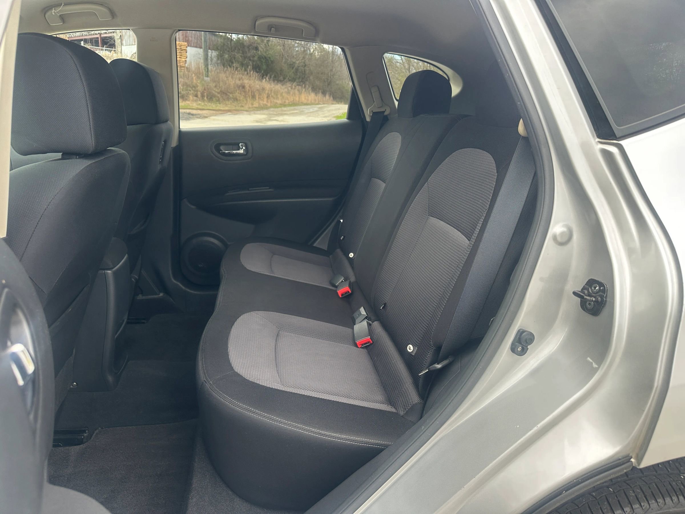 Used 2012 Nissan Rogue SV AWD/4WD image 11