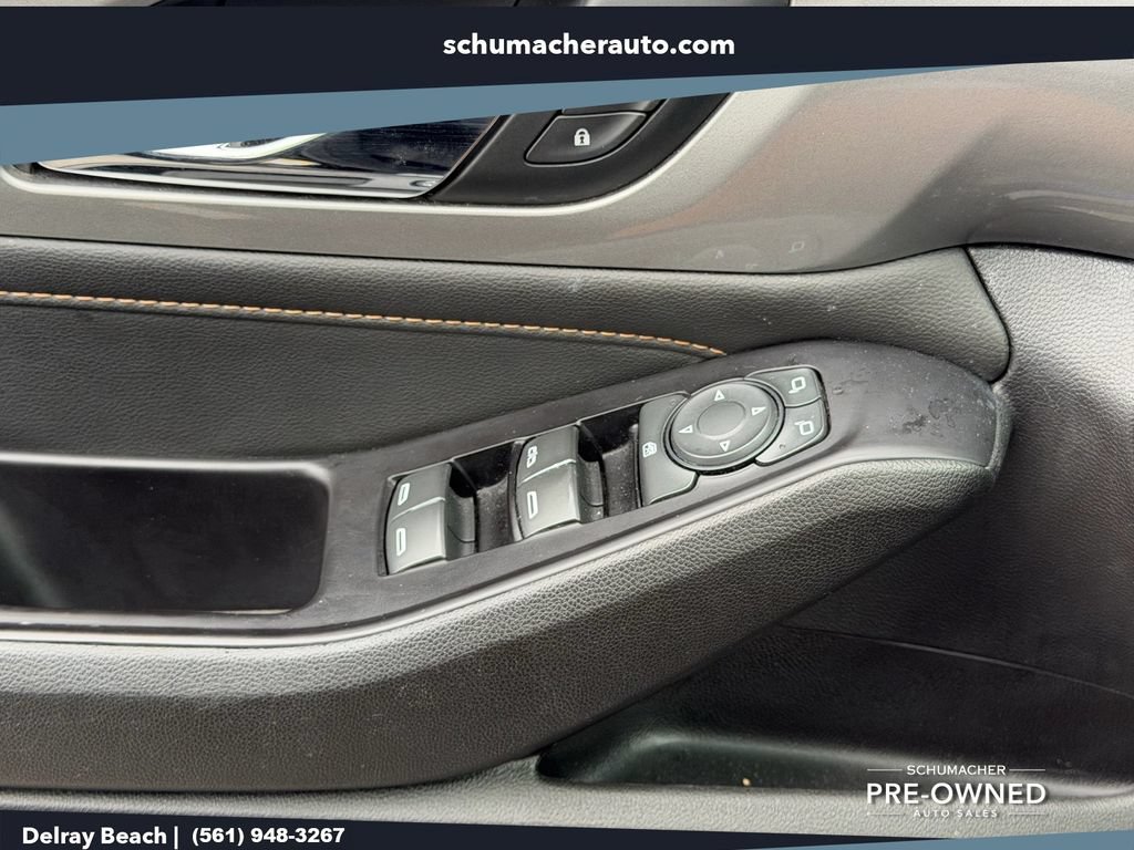Used 2019 Chevrolet Traverse LT w/ LT Premium Package AWD/4WD image 26