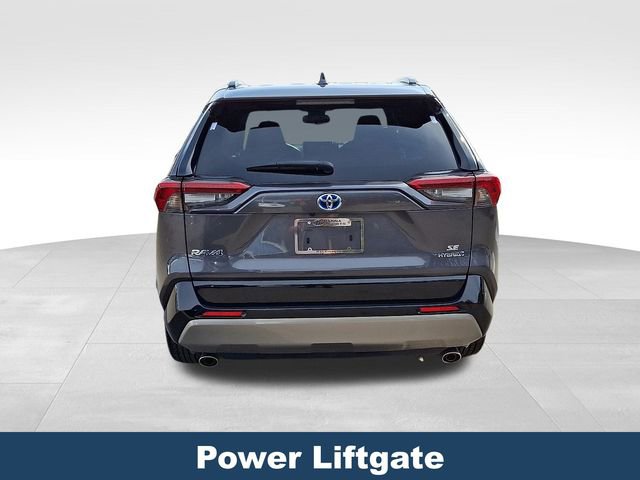 Used 2023 Toyota RAV4 SE image 6