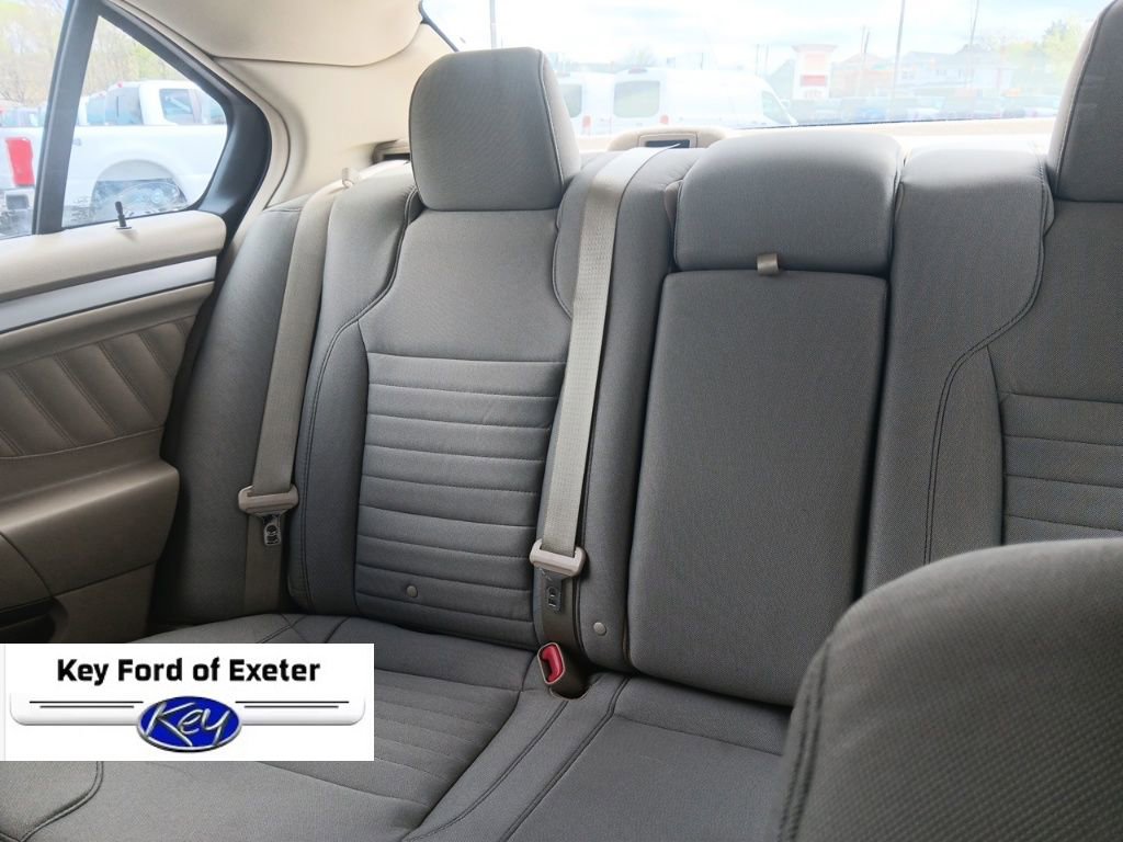 Used 2016 Ford Taurus SE image 40