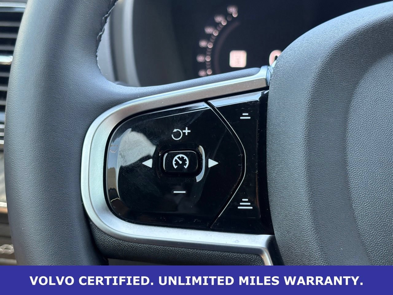 Certified 2025 Volvo XC90 T8 Ultra w/ Protection Package Premier AWD/4WD image 17