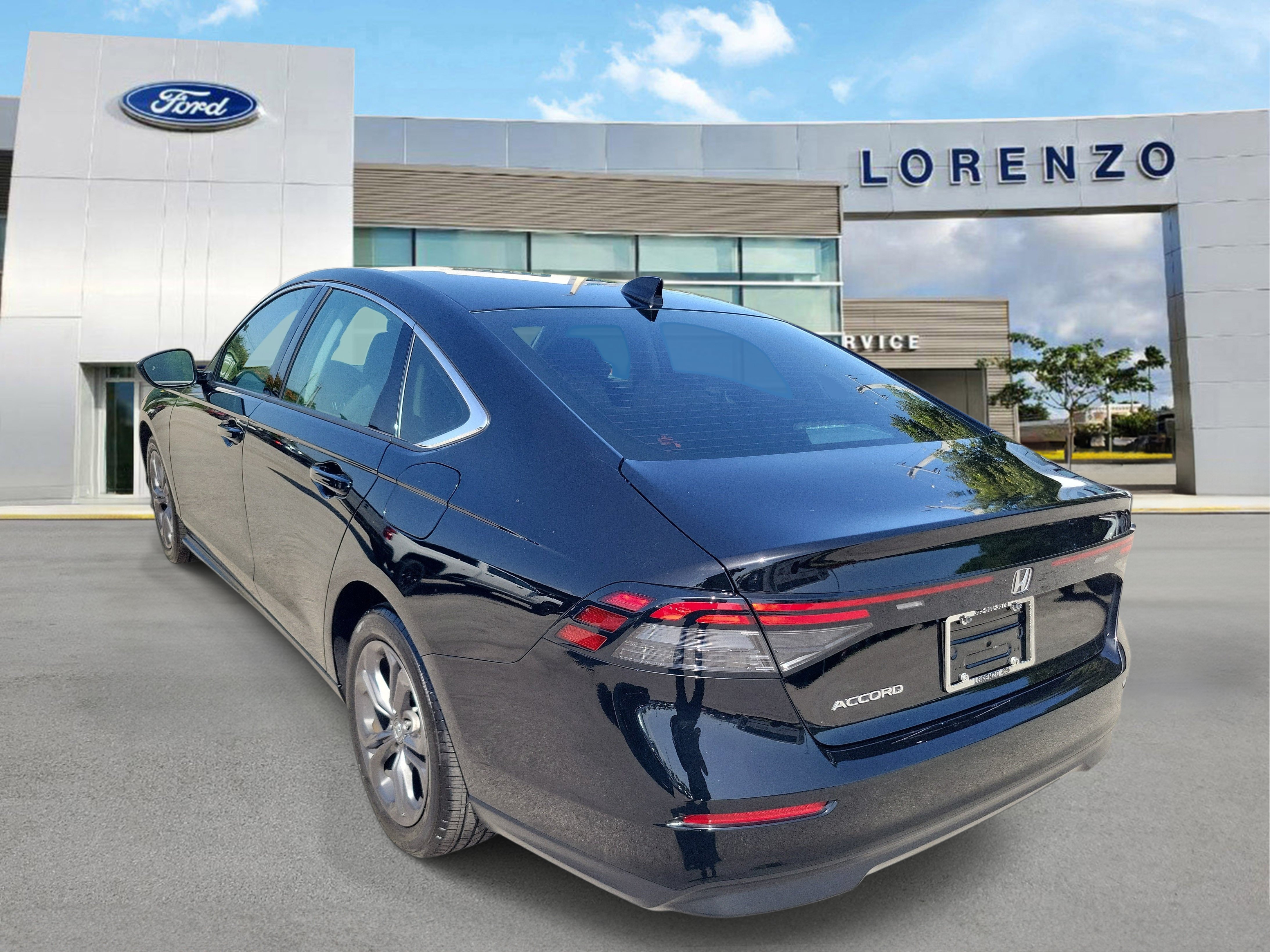 Used 2024 Honda Accord EX image 7