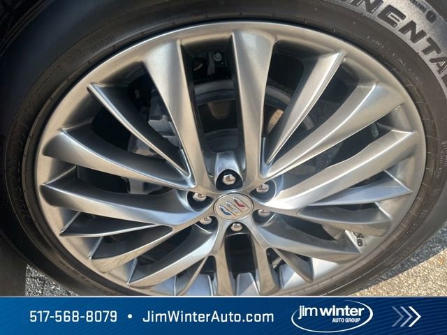 Used 2025 Buick Enclave Avenir w/ Super Cruise Package AWD/4WD image 3