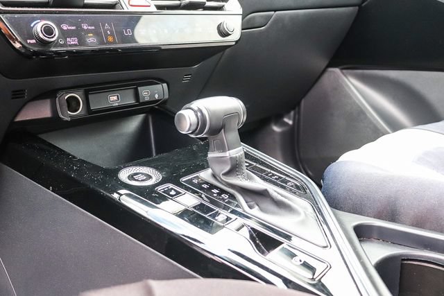 Used 2024 Kia Niro EX FWD image 20
