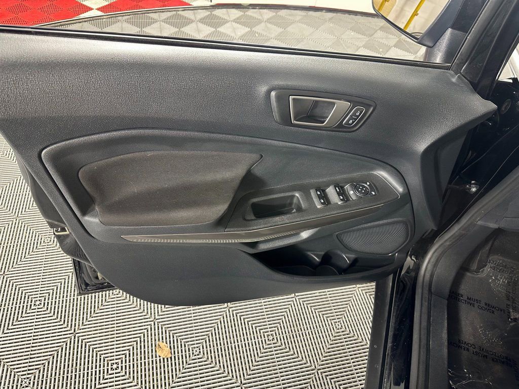 Used 2020 Ford EcoSport SE w/ SE Convenience Package image 19