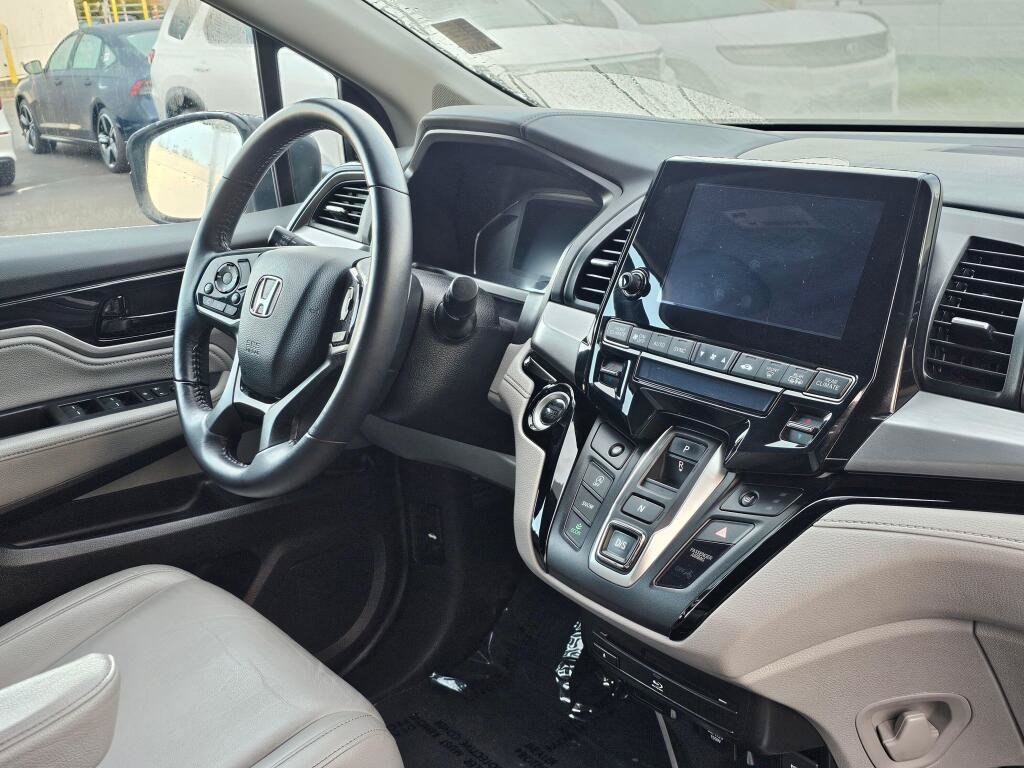 Certified 2022 Honda Odyssey Touring image 9