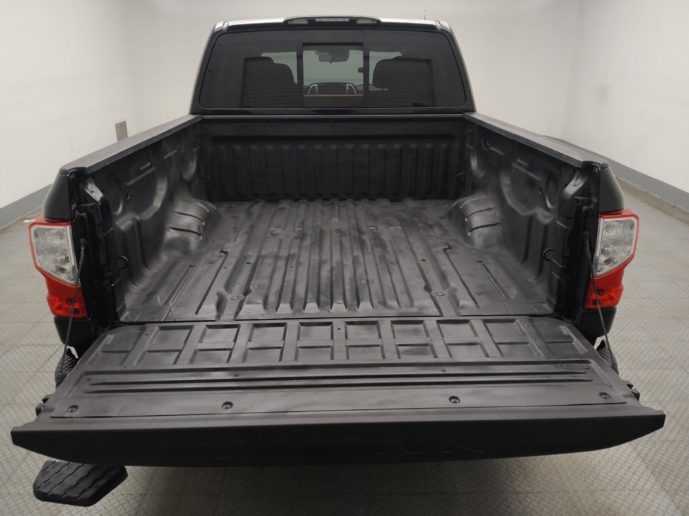 Used 2021 Nissan Titan SV w/ Accessory Utility Package RWD image 29