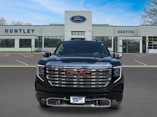 Used 2024 GMC Sierra 1500 Denali w/ Denali Reserve Package AWD/4WD image 2