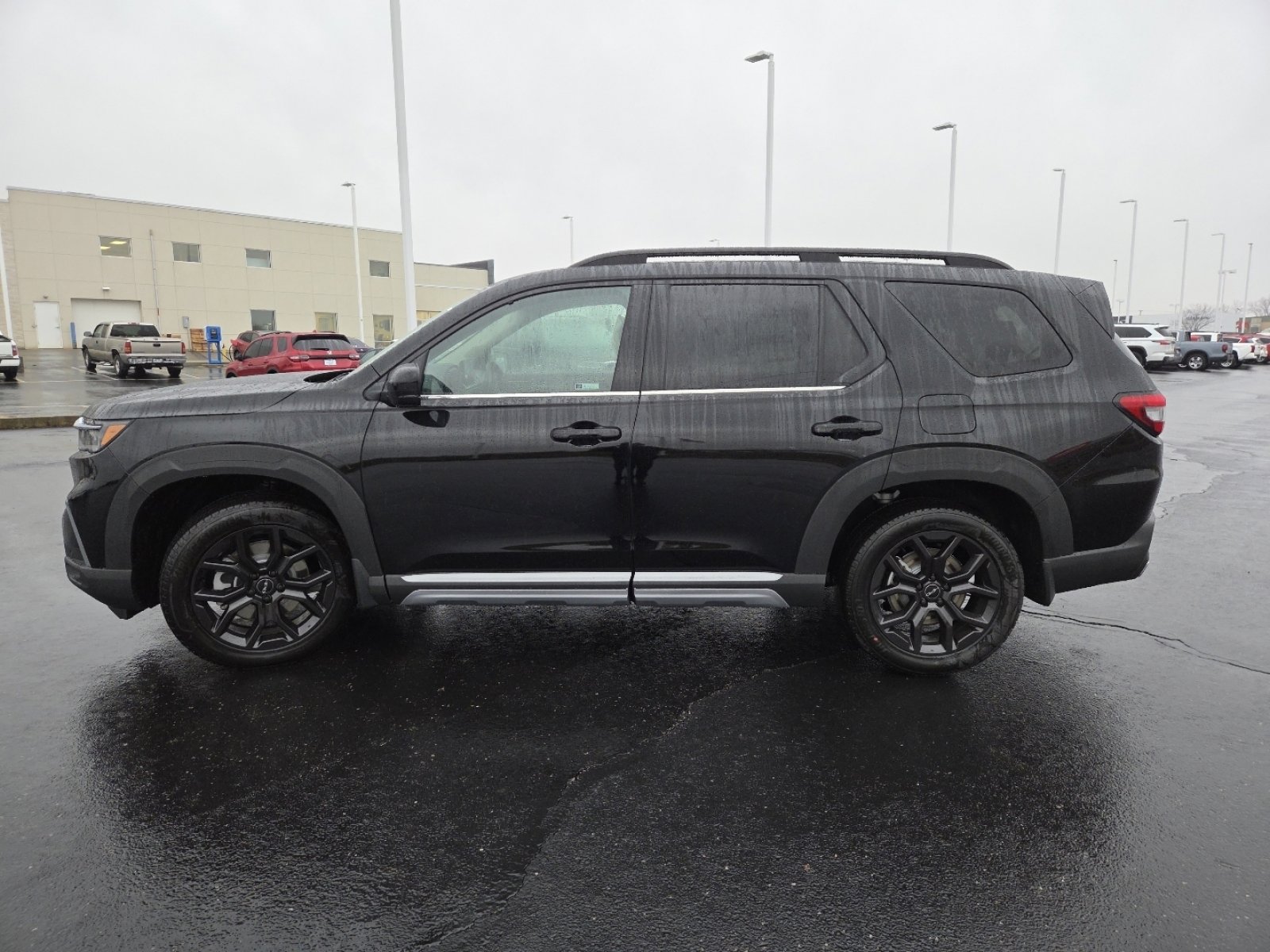 New 2025 Honda Pilot Touring image 16