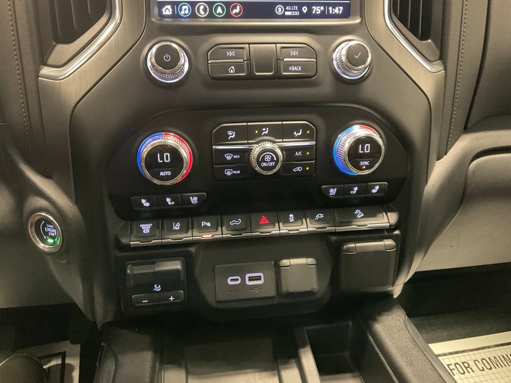 Used 2022 GMC Sierra 3500 Denali AWD/4WD image 9