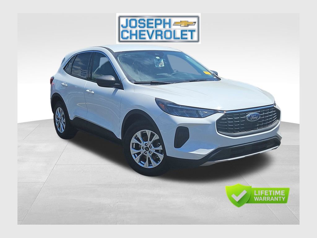 Used 2023 Ford Escape Active w/ Cold Weather Package FWD 360° Tour