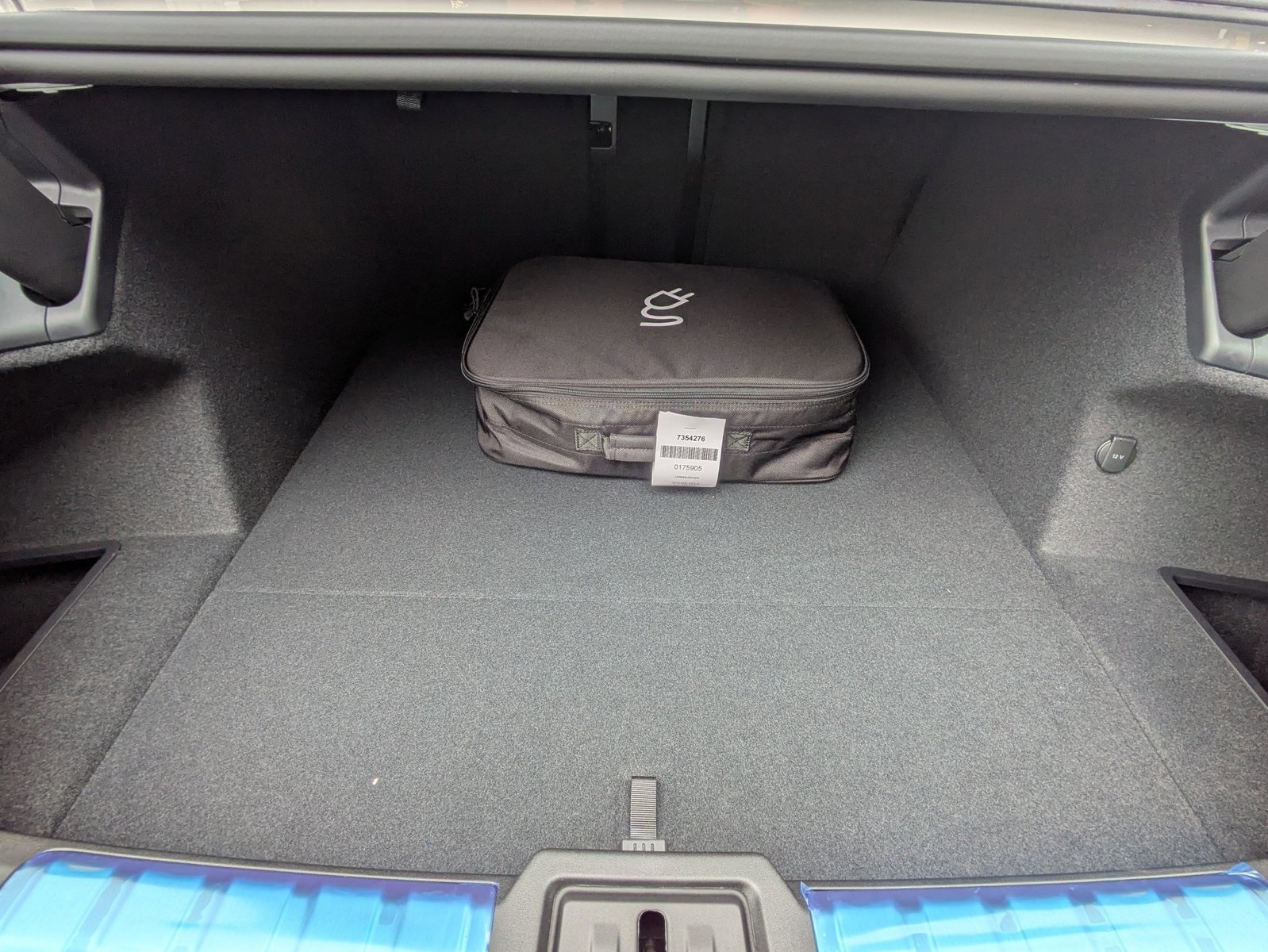 New 2025 Porsche Taycan image 22