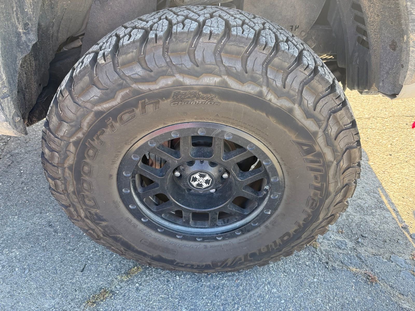 Used 2019 Toyota Tacoma TRD Off-Road w/ Technology Package AWD/4WD image 10