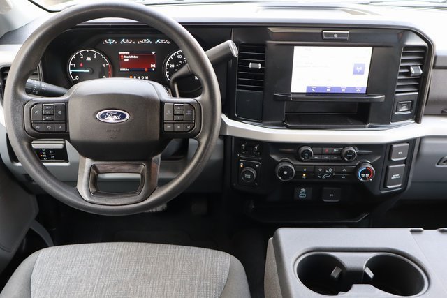 Used 2025 Ford F250 XLT image 5