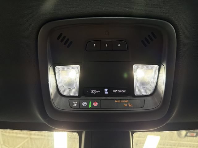 Certified 2023 Chevrolet Traverse LT FWD image 22