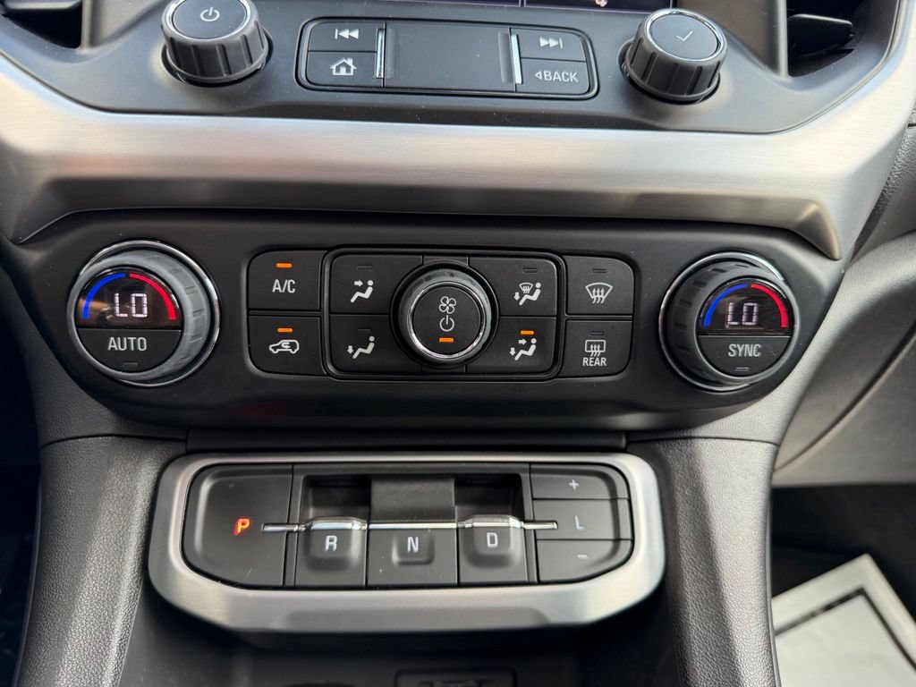 Certified 2023 GMC Acadia SLT w/ Elevation Edition FWD image 32