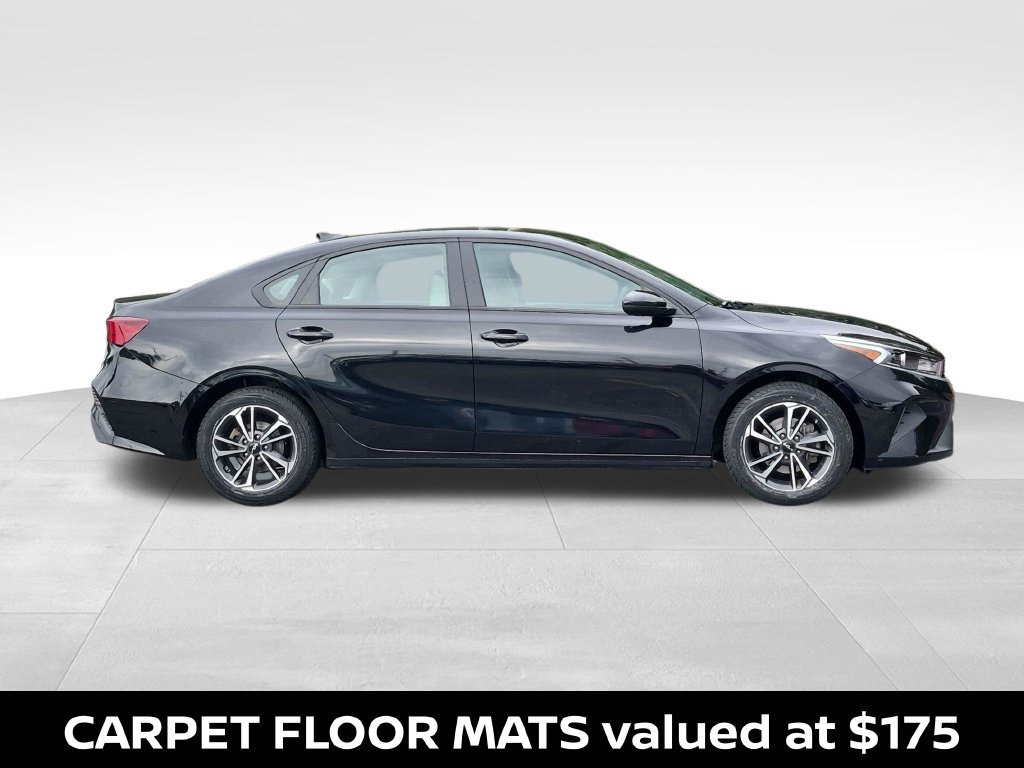 Used 2023 Kia Forte LXS FWD image 5