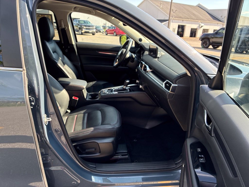 Used 2025 MAZDA CX-5 Carbon Edition AWD/4WD image 46