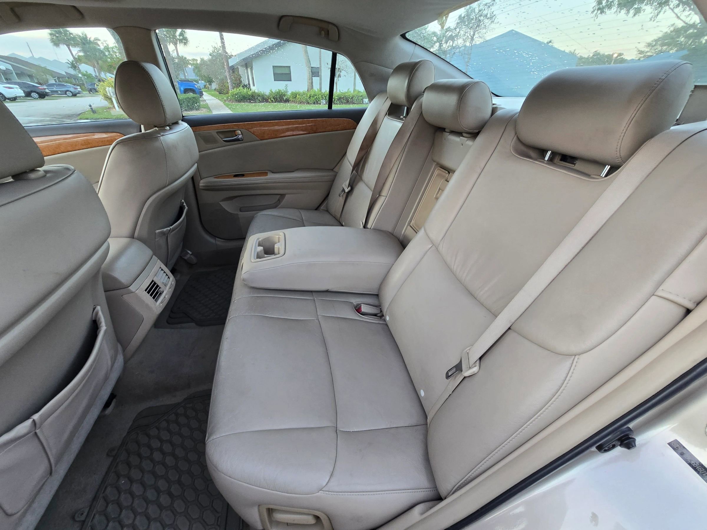 Used 2006 Toyota Avalon XLS image 13