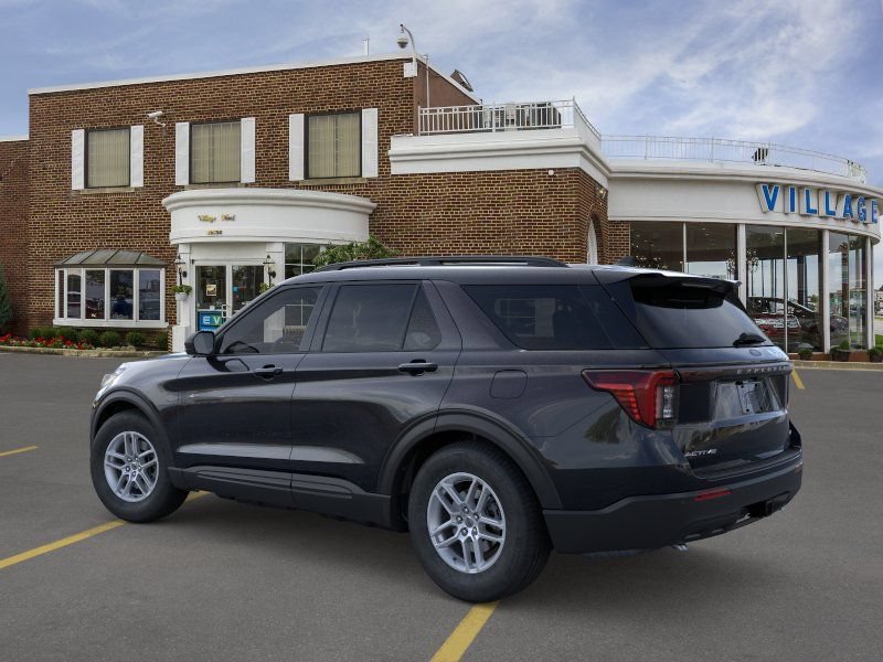 New 2026 Ford Explorer Active AWD/4WD image 4