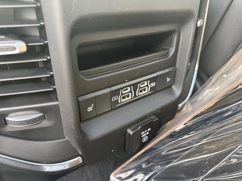 New 2026 RAM 1500 Laramie w/ Night Edition image 37