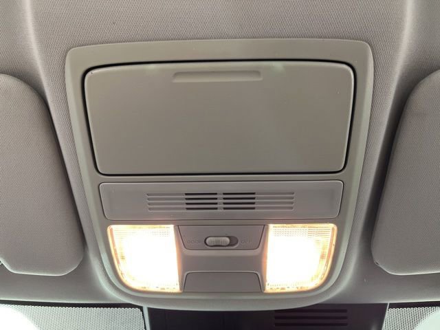 Used 2020 Honda CR-V LX image 31