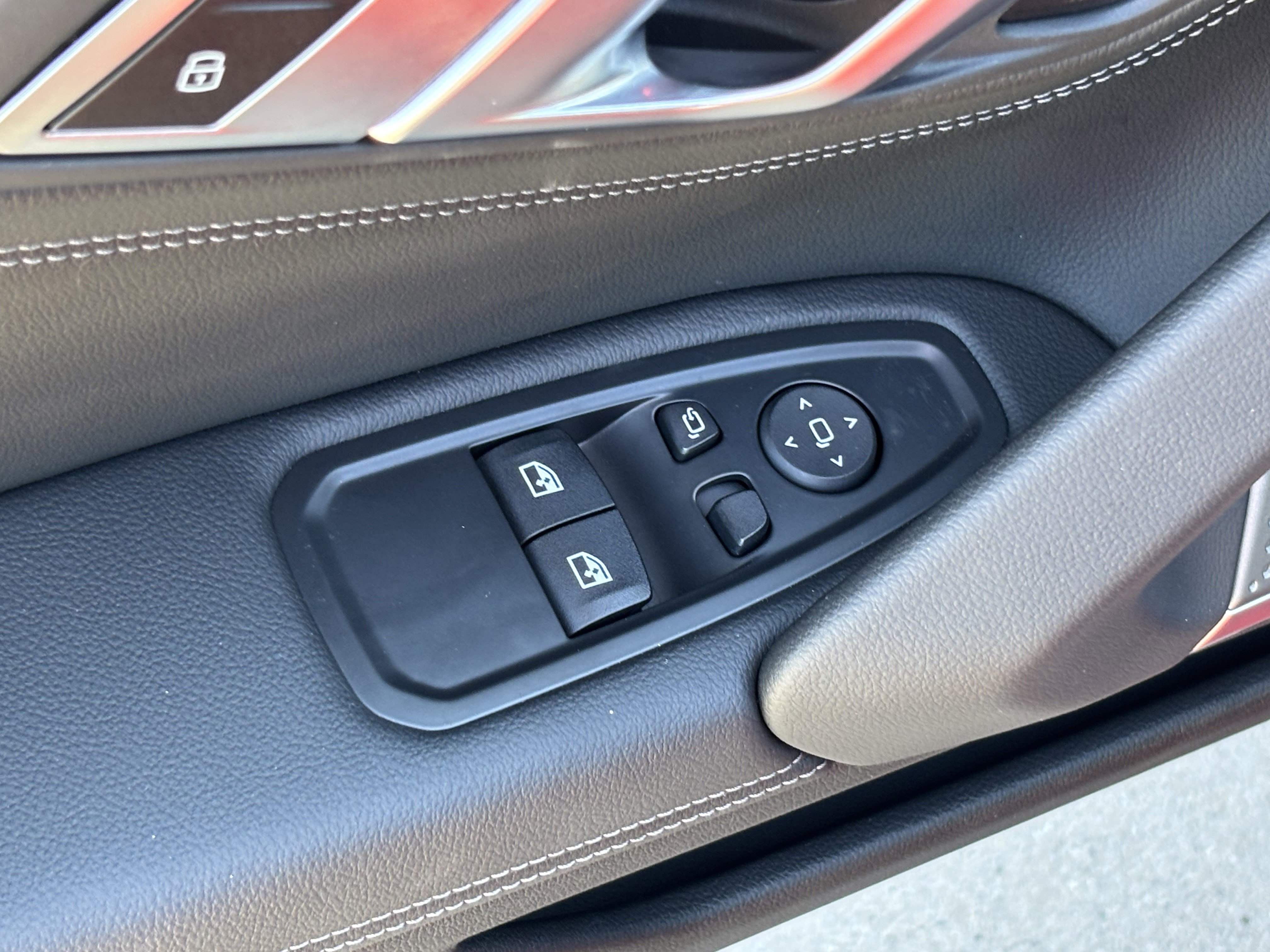 Certified 2025 BMW Z4 M40i w/ Premium Package image 15