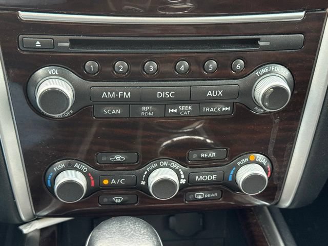 Used 2014 Nissan Pathfinder SL w/ SL Premium Package AWD/4WD image 30
