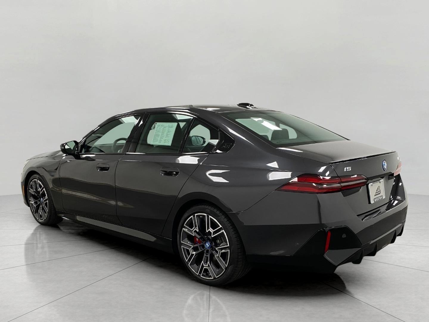 Used 2024 BMW i5 M60 w/ Premium Package image 7