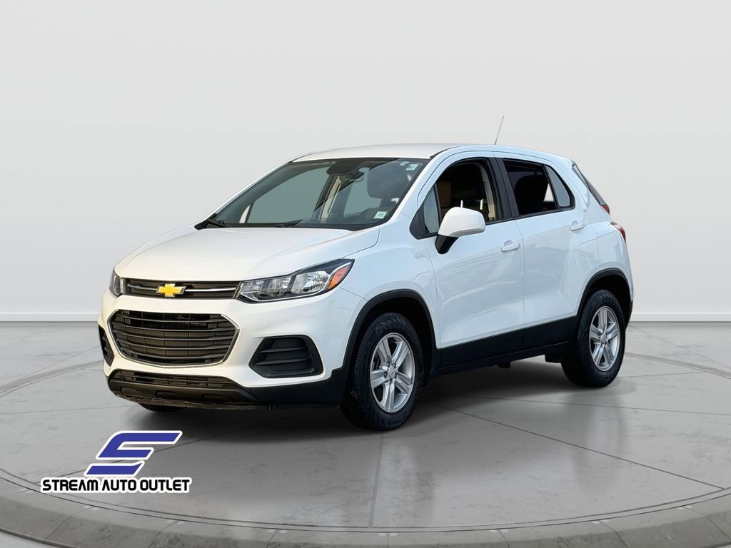 Used 2021 Chevrolet Trax LS w/ Tint and Cruise Package image 3