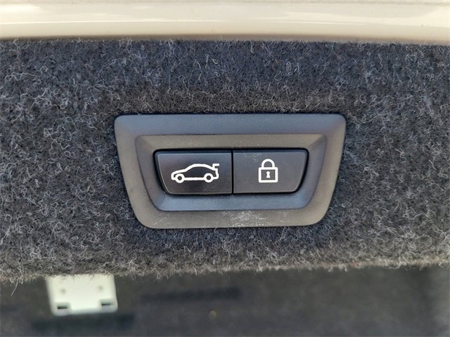 Used 2022 BMW 530i w/ Convenience Package image 12