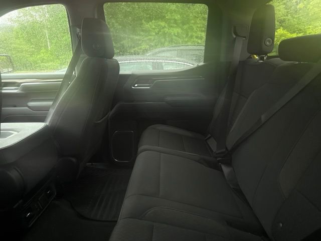 Used 2023 Chevrolet Silverado 1500 LT AWD/4WD image 13