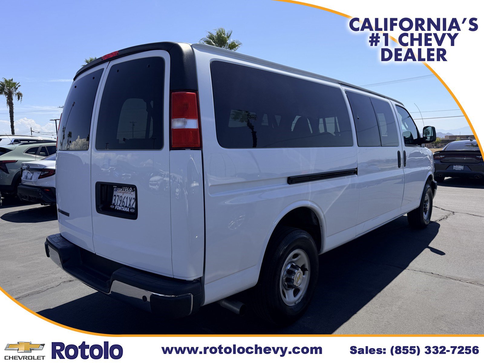 Used 2024 Chevrolet Express 3500 LT w/ LT Preferred Equipment Group RWD image 6