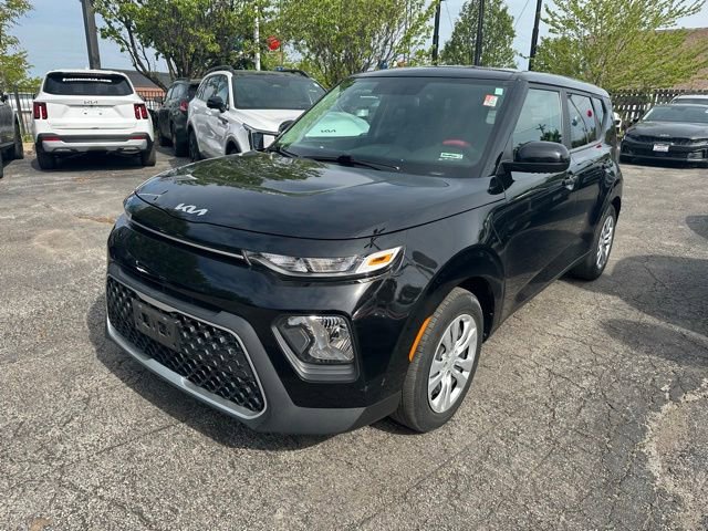 Used 2022 Kia Soul LX FWD image 1