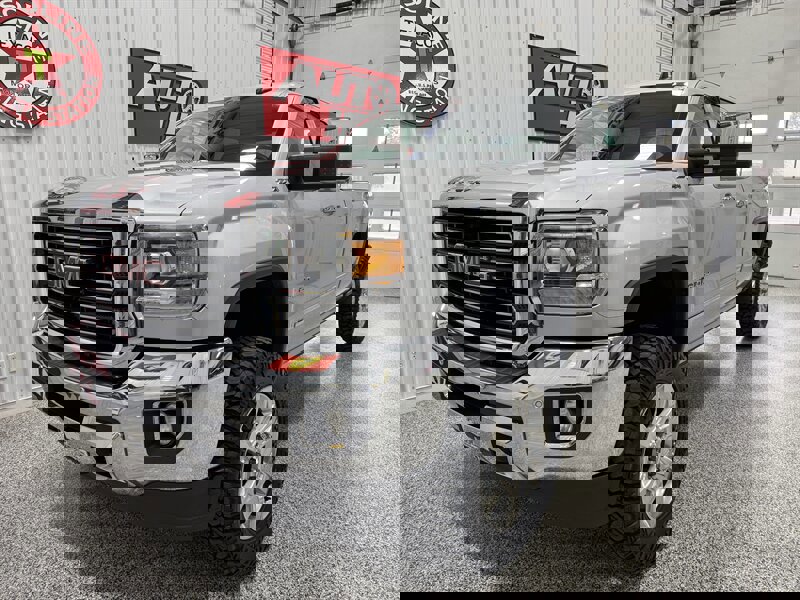 Used 2016 GMC Sierra 2500 SLT w/ Duramax Plus Package image 2