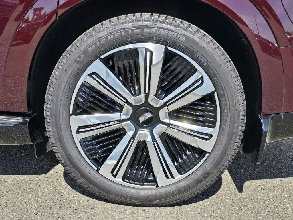 New 2025 Cadillac Escalade IQ Luxury 2 AWD/4WD image 15
