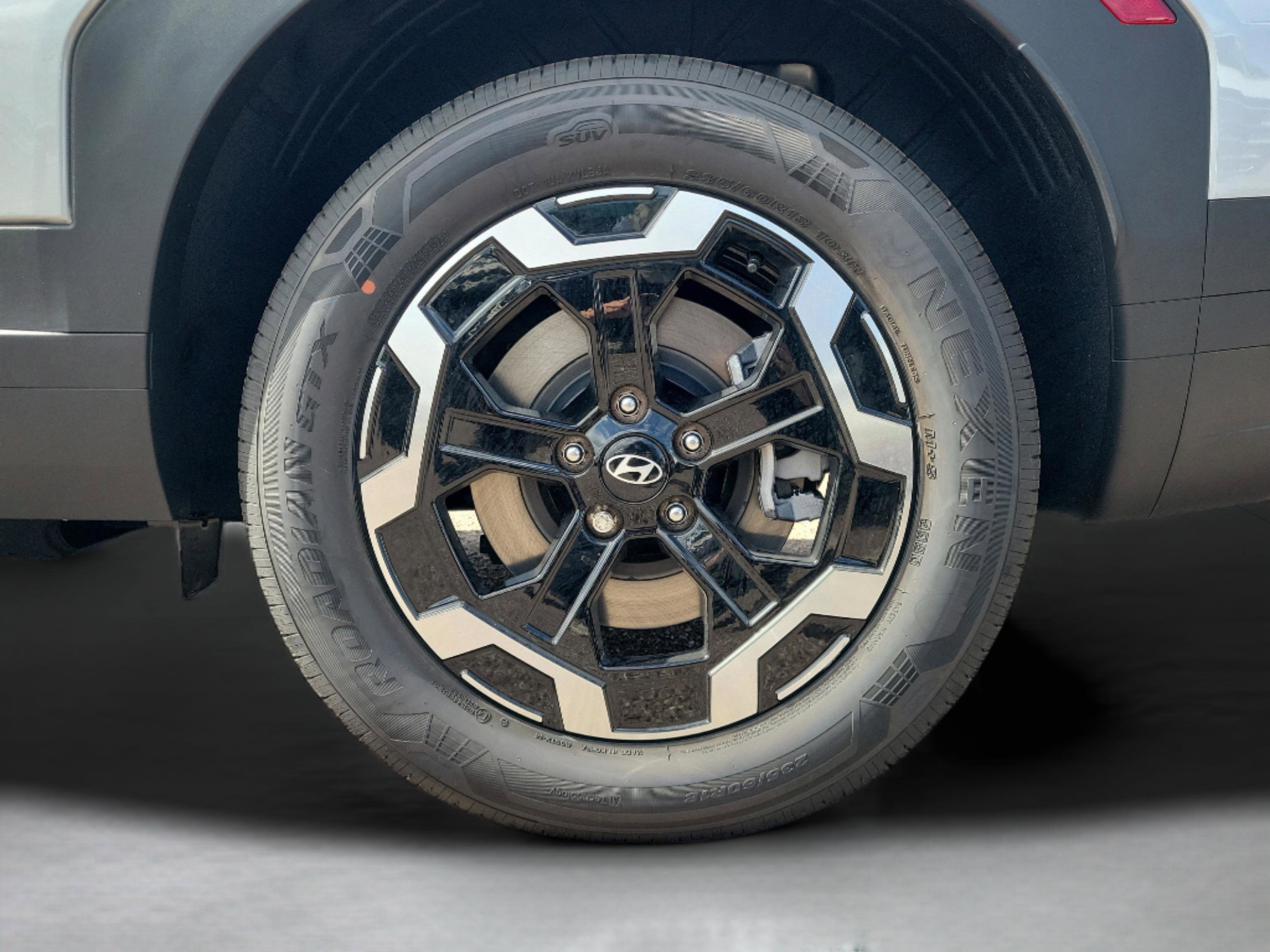 New 2026 Hyundai Santa Fe SE image 30