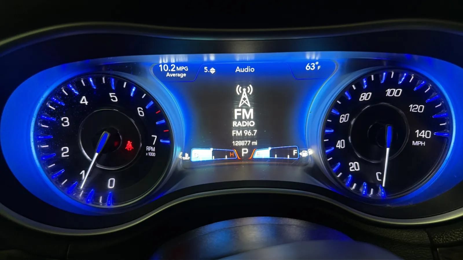 Used 2016 Chrysler 300 C RWD image 11