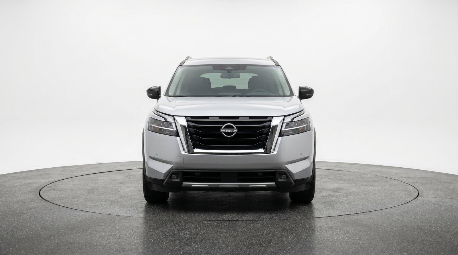 Used 2025 Nissan Pathfinder SV FWD image 2