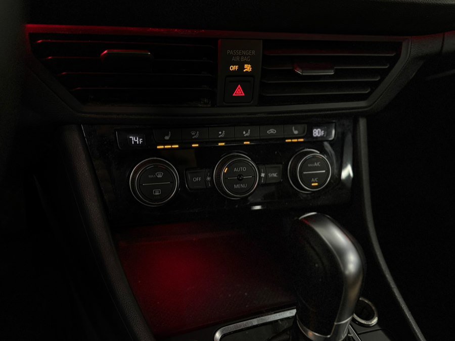 Used 2019 Volkswagen Jetta SEL image 20
